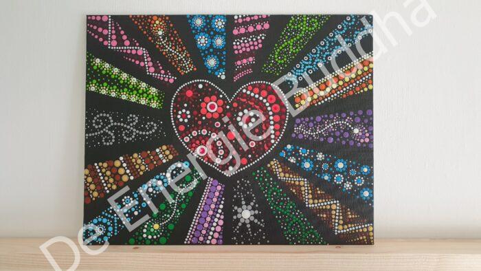 De Energie Buddha - Mandala Dot Painting - Groot canvas - Hart met roodtinten in flitsen met alle kleuren en patronen
